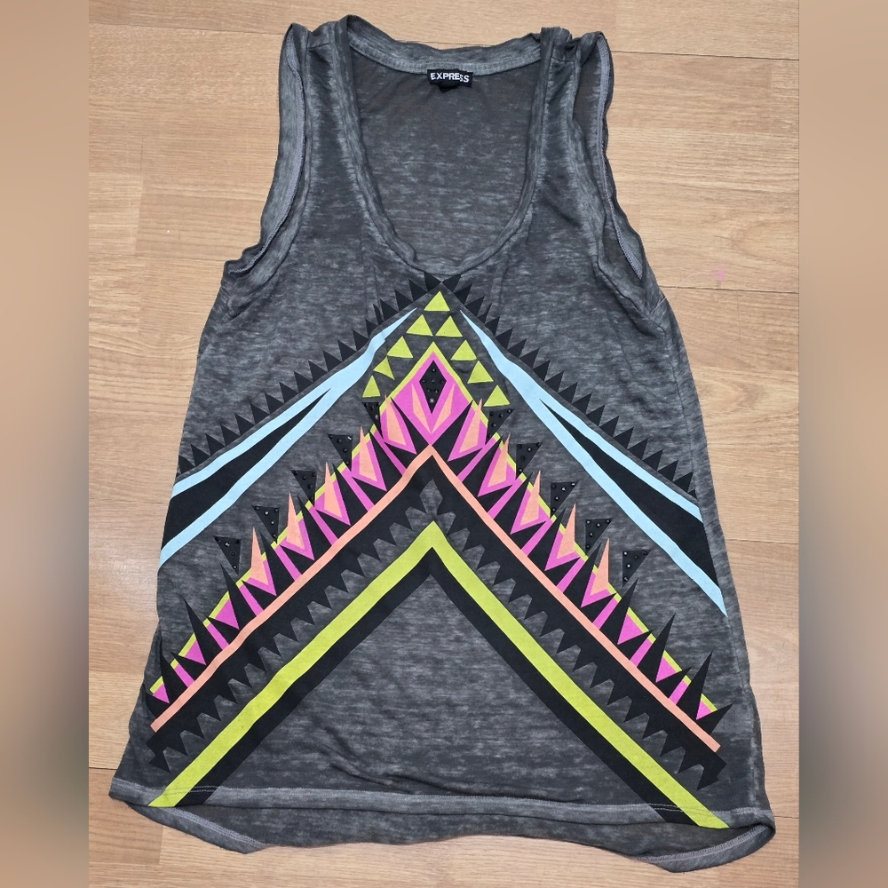 Express Women’s Gray Graphic Tank Top with Neon Chevron Print